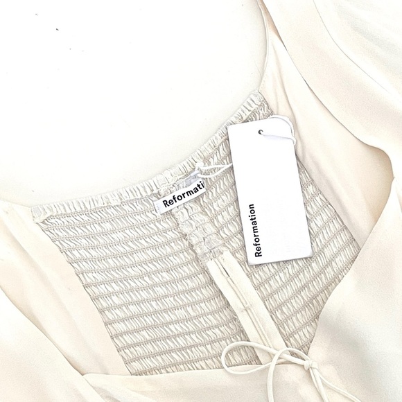 Reformation Delevan Top in Gossamer - Picture 4 of 11